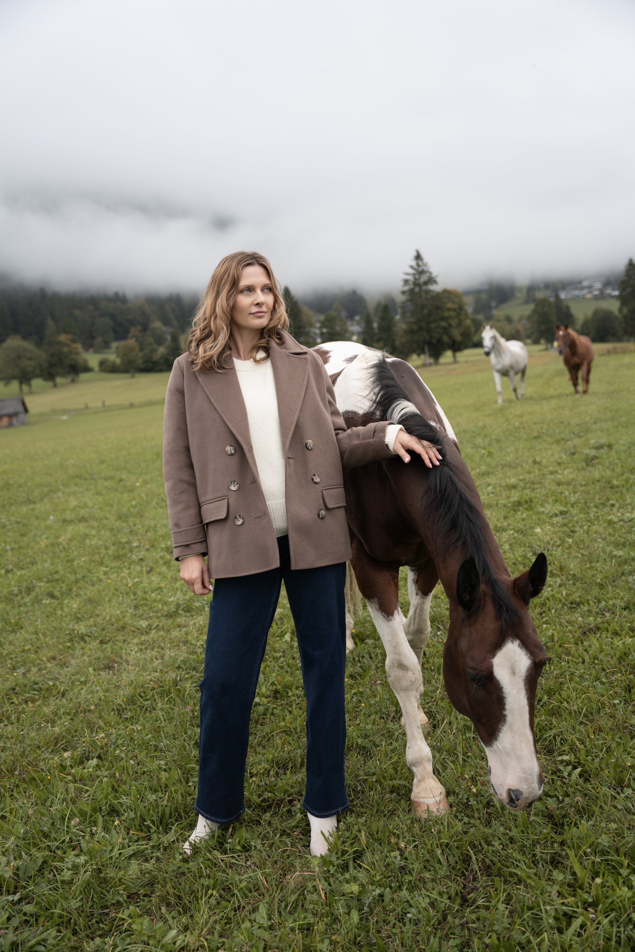 Kurtka VIOLA jasna czekolada jodełka