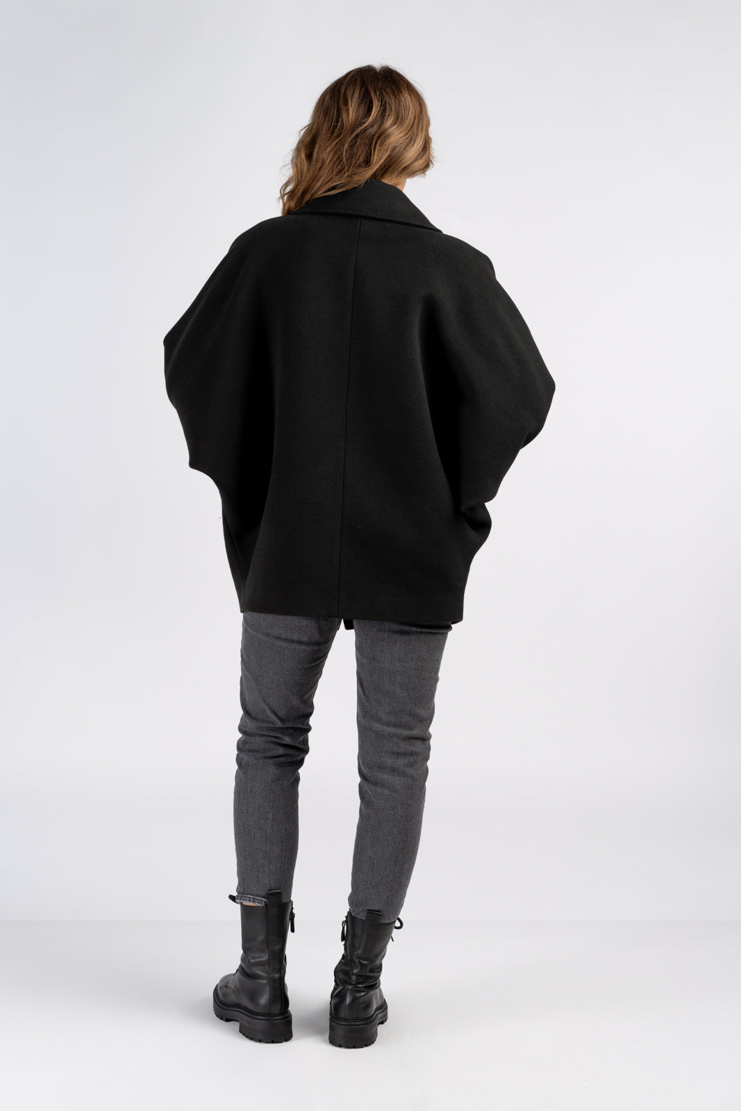 Płaszcz OMENA czarny