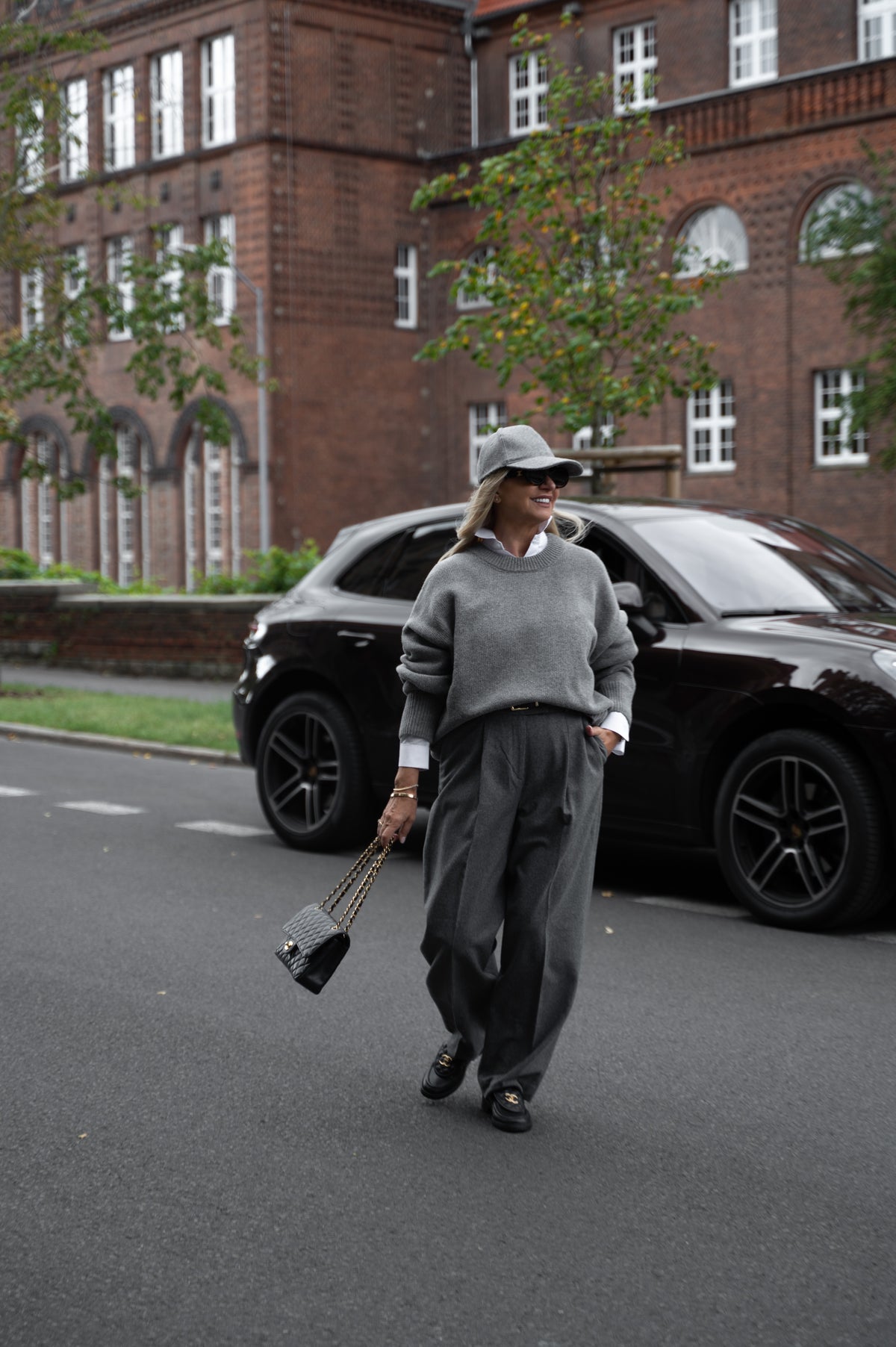 Sweter LIVIA szary